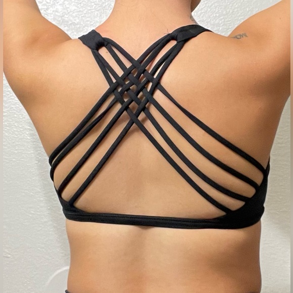 Lululemon sports bra - Picture 4 of 4